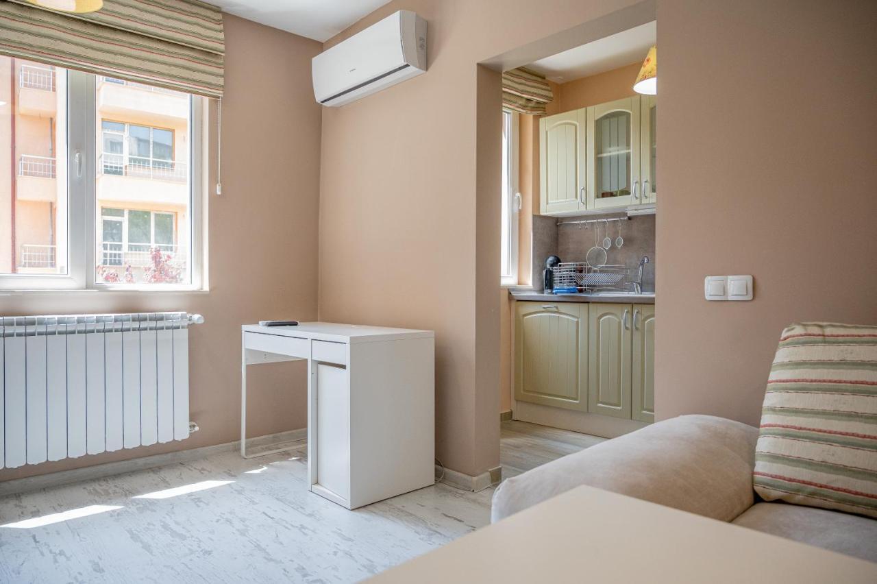 Elegant Spotless Apartment In Sofia Center エクステリア 写真