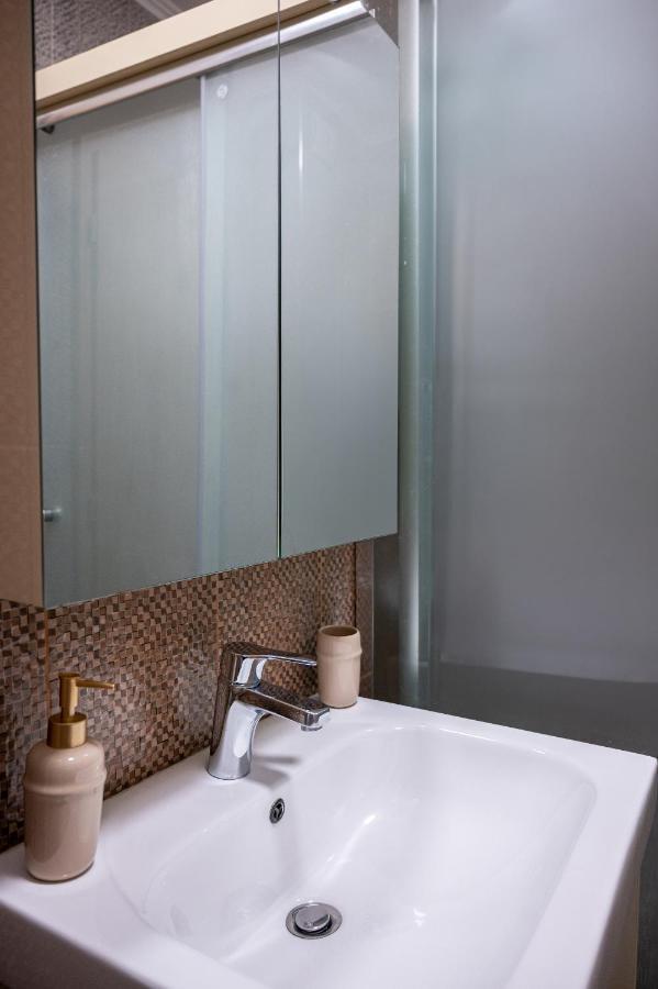 Elegant Spotless Apartment In Sofia Center エクステリア 写真