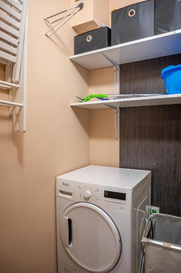 Elegant Spotless Apartment In Sofia Center エクステリア 写真